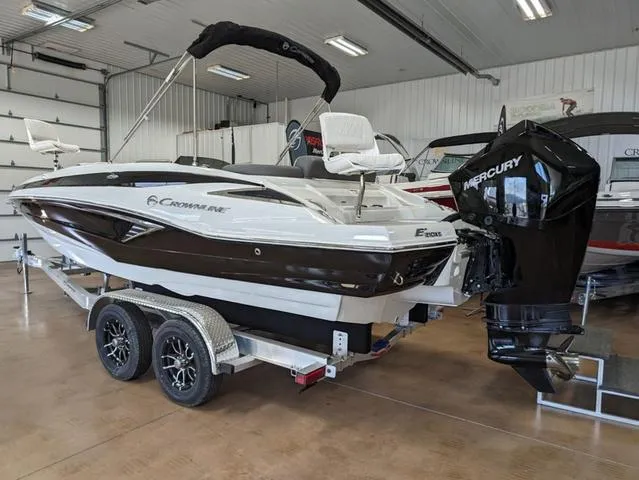 Slide: The Image of Crownline Boats E210 XS 2024 - 4