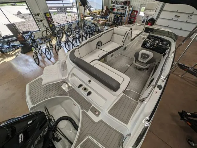 Slide: The Image of Crownline Boats E210 XS 2024 - 5