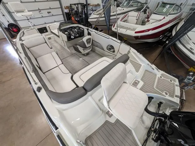 Slide: The Image of Crownline Boats E210 XS 2024 - 6