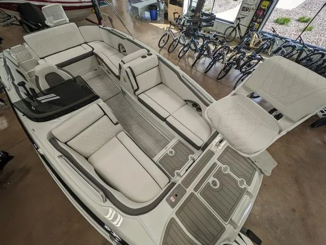 Slide: The Image of Crownline Boats E210 XS 2024 - 8