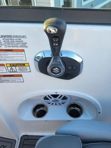 Slide: The Image of NauticStar 203DC 2025 - 21