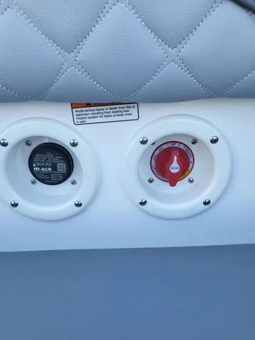 Slide: The Image of NauticStar 203DC 2025 - 41