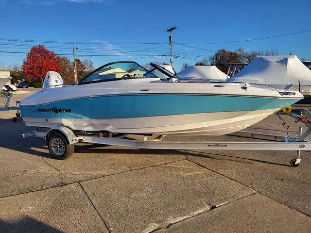 Slide: The Image of NauticStar 203DC 2025 - 5