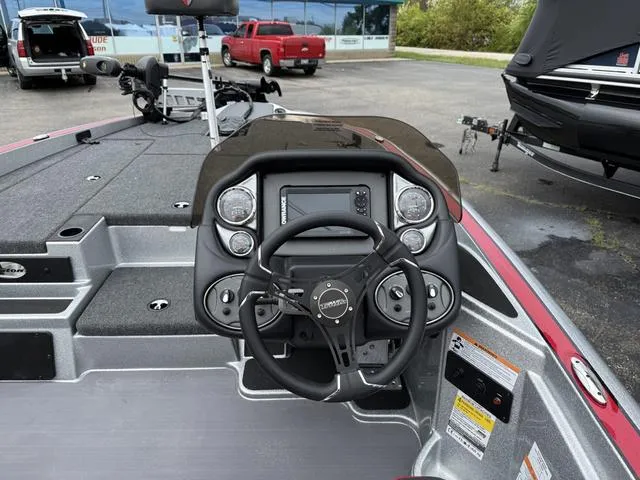 Slide: The Image of Triton 18 TrX 2025 - 4