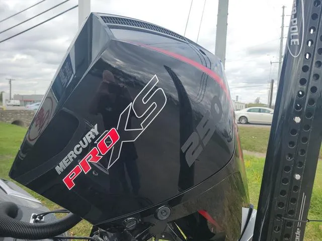 Slide: The Image of 2025 Ranger Z520R with Mercury Pro XS 250 engine, outdoor setting. - 16