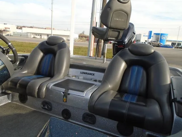 Slide: The Image of Ranger Z520 2011 - 9