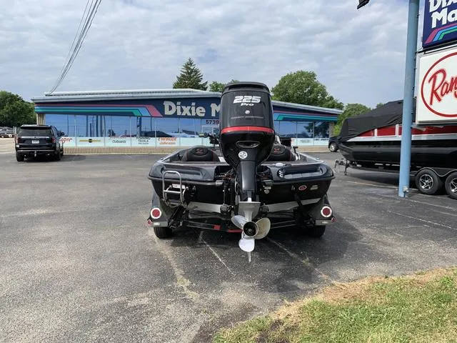 Slide: The Image of Ranger Z519 2016 - 10