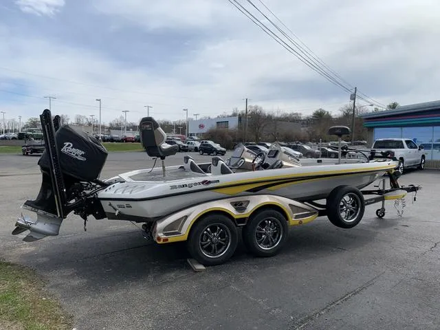 Slide: The Image of Ranger Z520 Comanche 2016 - 5