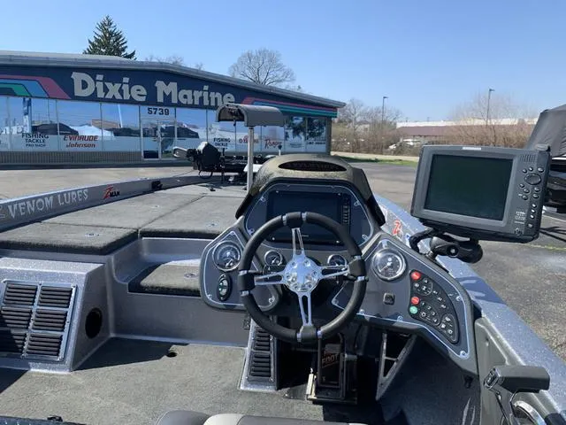 Slide: The Image of Ranger Z521 Comanche 2013 - 4