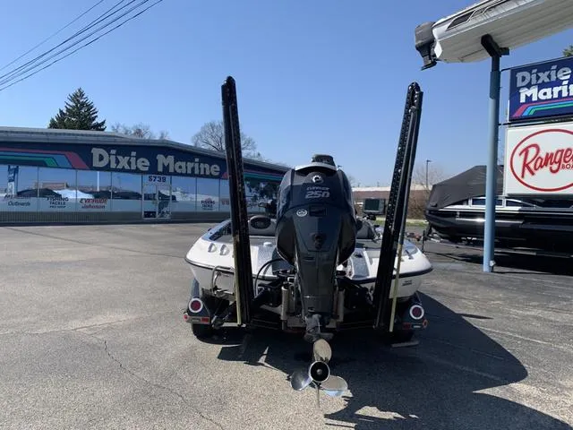 Slide: The Image of Ranger Z521 Comanche 2013 - 6