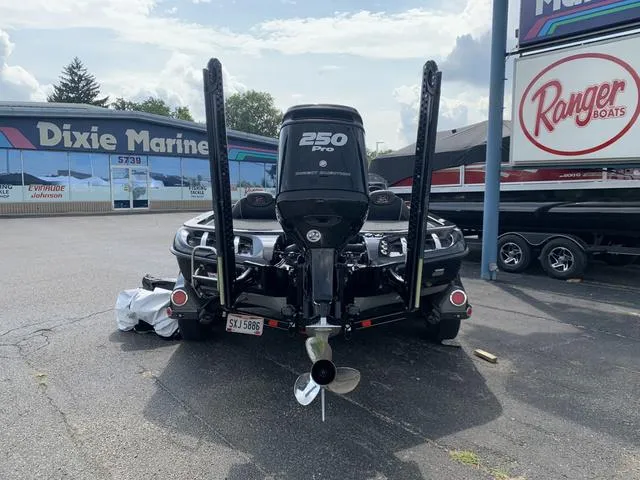 Slide: The Image of Ranger Z520 Comanche 2018 - 8