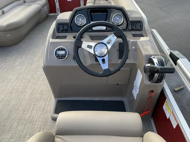 Slide: The Image of Ranger RP200C 2023 - 3