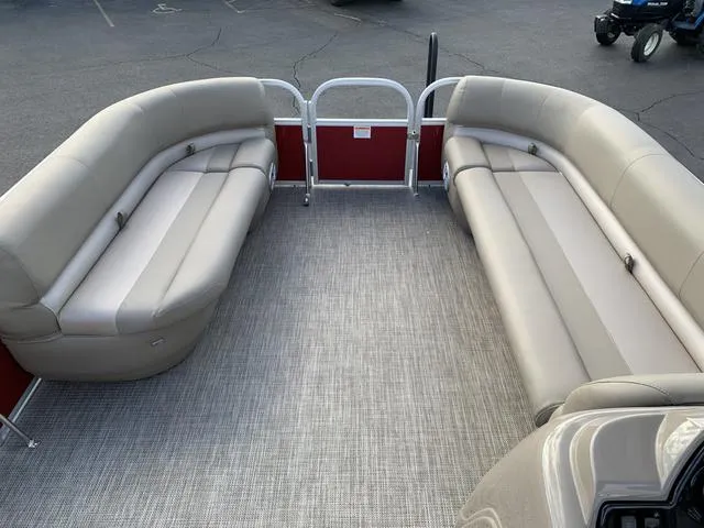 Slide: The Image of Ranger RP200C 2023 - 5