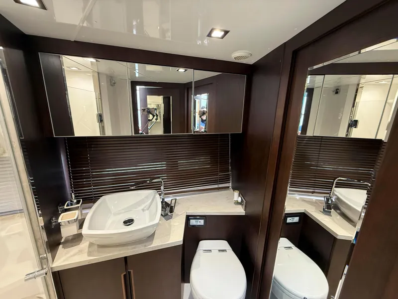 Slide: The Image of Luxurious bathroom interior of 2018 Galeon 560 Sky yacht with modern fixtures. - 39