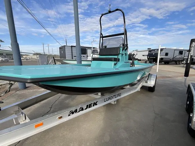 The Image of Majek 18 M2 2025 - 1