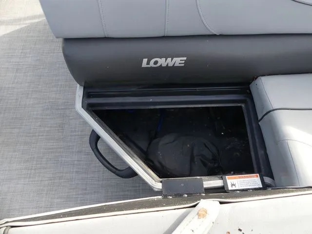 Slide: The Image of Lowe SS210 V 2021 - 13