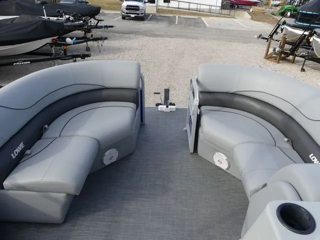 Slide: The Image of Lowe SS210 V 2021 - 8