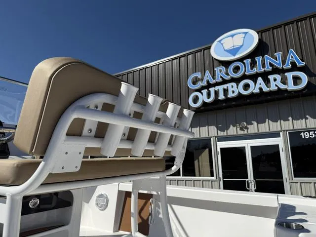 Slide: The Image of Sea Pro 210 Bay 2025 - 33