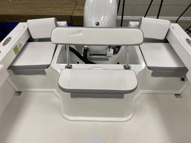 Slide: The Image of Parker Marine 2120 Sport Cabin 2025 - 6