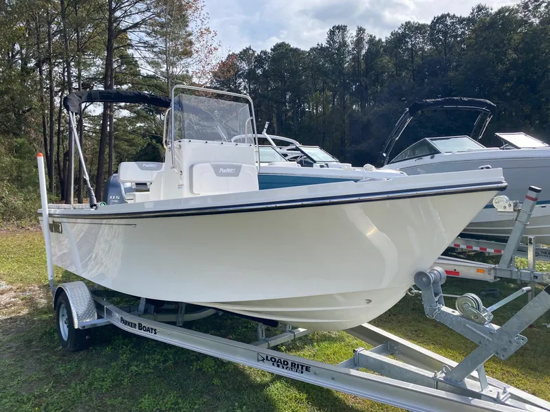 The Image of Parker Marine 18SE 2025 - 1