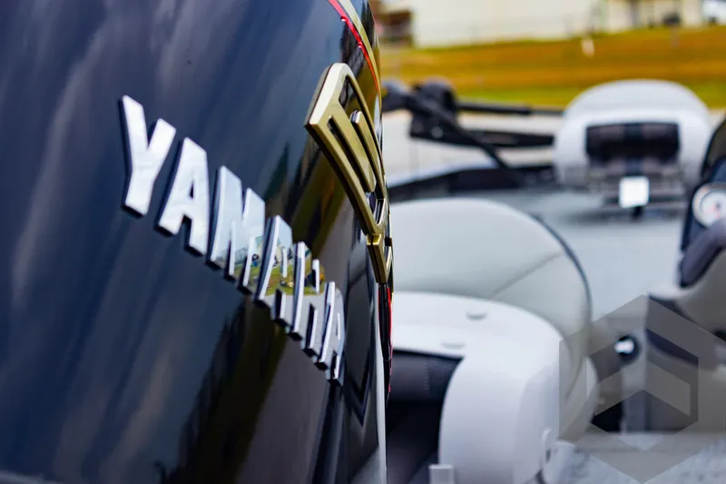 Slide: The Image of Close-up of Yamaha engine on 2025 G3 Sportsman 1810 boat. - 13