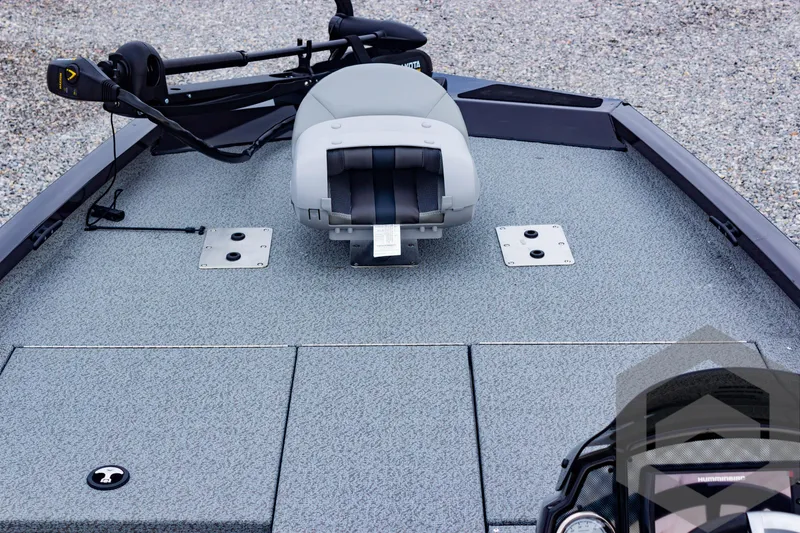 Slide: The Image of 2025 G3 Sportsman 1810 boat deck with seating and fishing equipment. - 16