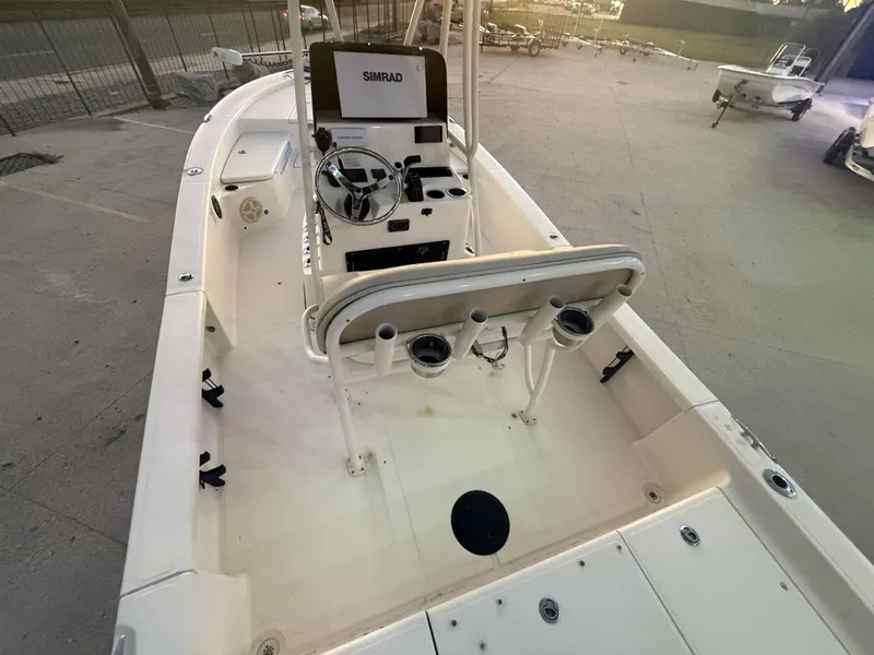 Slide: The Image of Blackjack 224 Bay Center Console 2013 - 22