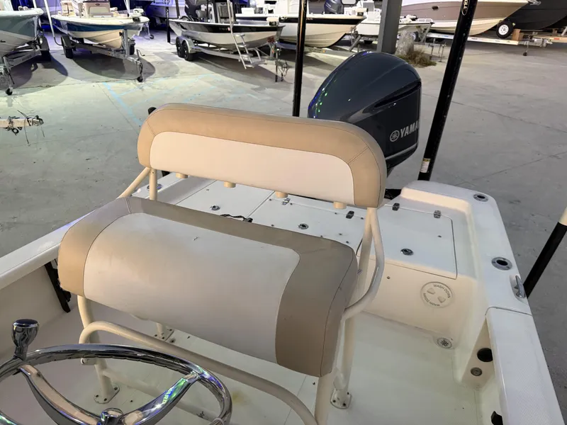 Slide: The Image of Blackjack 224 Bay Center Console 2013 - 24