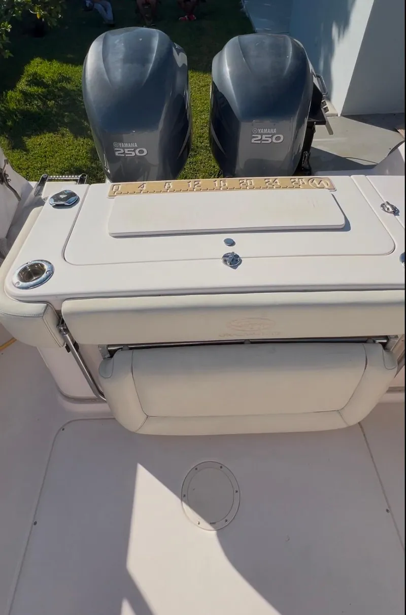 Slide: The Image of 2006 Grady-White 282 Sailfish boat with twin Yamaha 250 engines. - 19