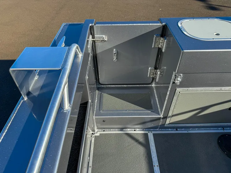 Slide: The Image of North River 23' Seahawk 2026 - 16