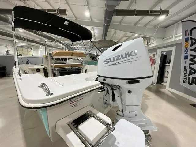 Slide: The Image of Sea Chaser EV180 Sea Skiff 2025 - 11