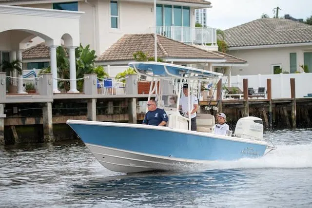 Slide: The Image of Sea Chaser 23 LX 2025 - 25