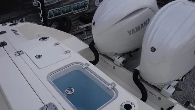 Slide: The Image of Cobia 265 CC 2025 - 10