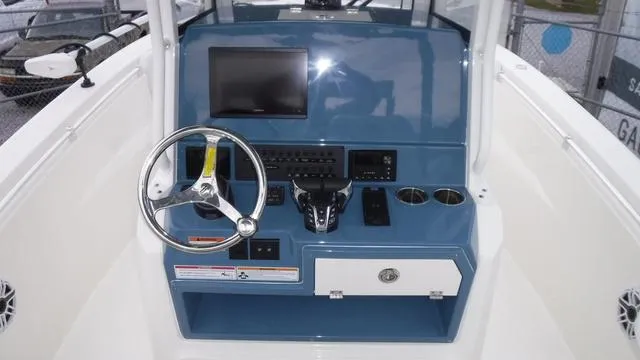 Slide: The Image of Cobia 265 CC 2025 - 16