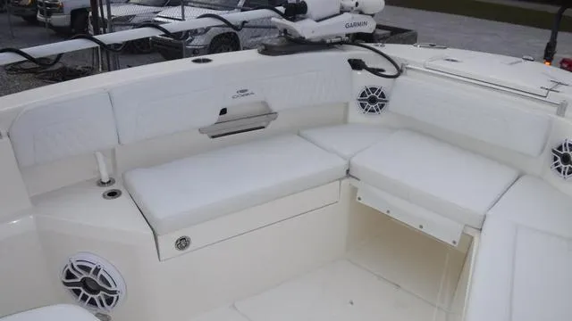 Slide: The Image of Cobia 265 CC 2025 - 33