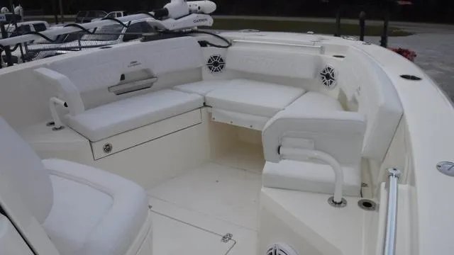 Slide: The Image of Cobia 265 CC 2025 - 34