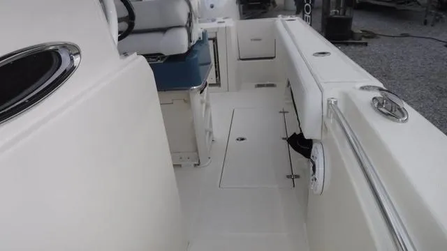 Slide: The Image of Cobia 265 CC 2025 - 36