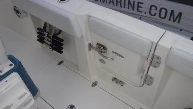 Slide: The Image of Cobia 265 CC 2025 - 38