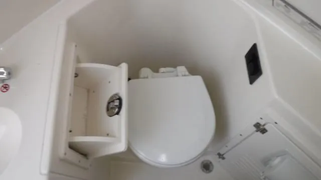 Slide: The Image of Cobia 265 CC 2025 - 45