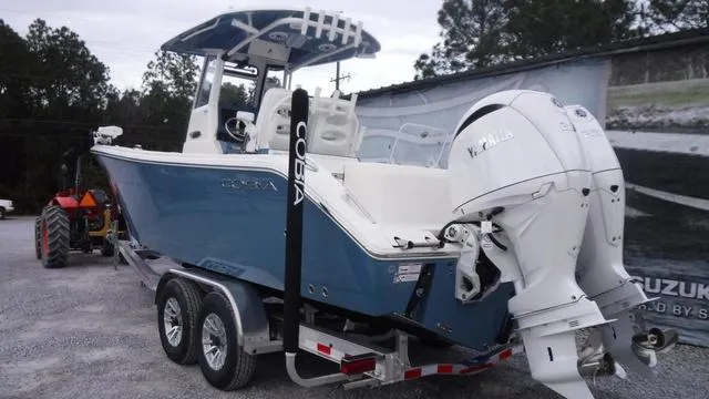 Slide: The Image of Cobia 265 CC 2025 - 5