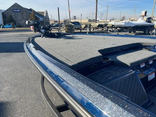 Slide: The Image of Nitro Z20 XL Pro 2025 - 128