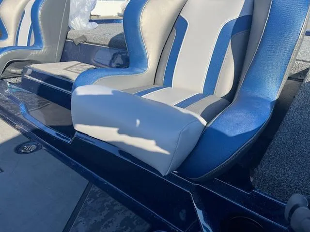 Slide: The Image of 2025 Nitro Z20 XL Pro boat seats with blue and gray upholstery. - 13