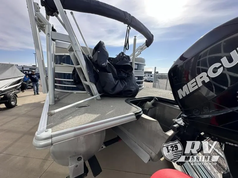 Slide: The Image of 2018 Mirage 8522 pontoon boat with Mercury engine at RV Marine dealership. - 11