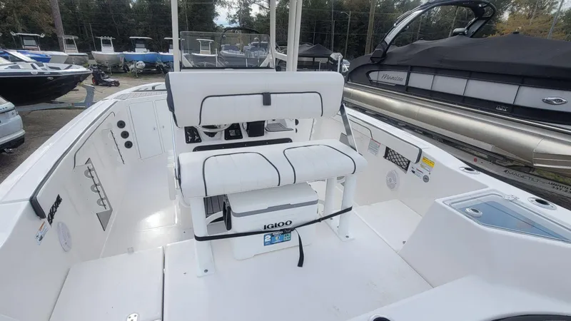 Slide: The Image of Yamaha 222 FSH Sport 2025 - 20