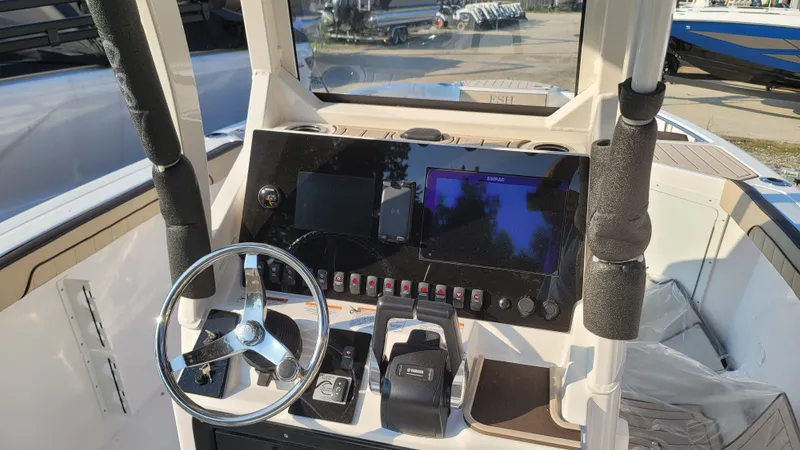 Slide: The Image of Yamaha 252 FSH Sport 2025 - 10