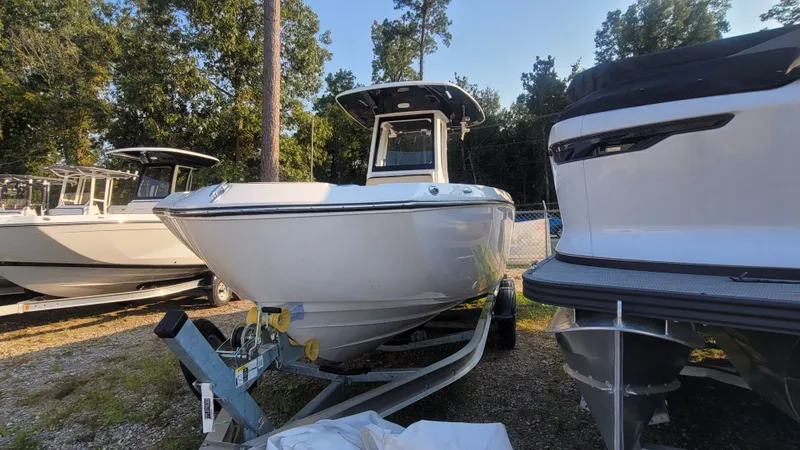 Slide: The Image of Yamaha 252 FSH Sport 2025 - 4