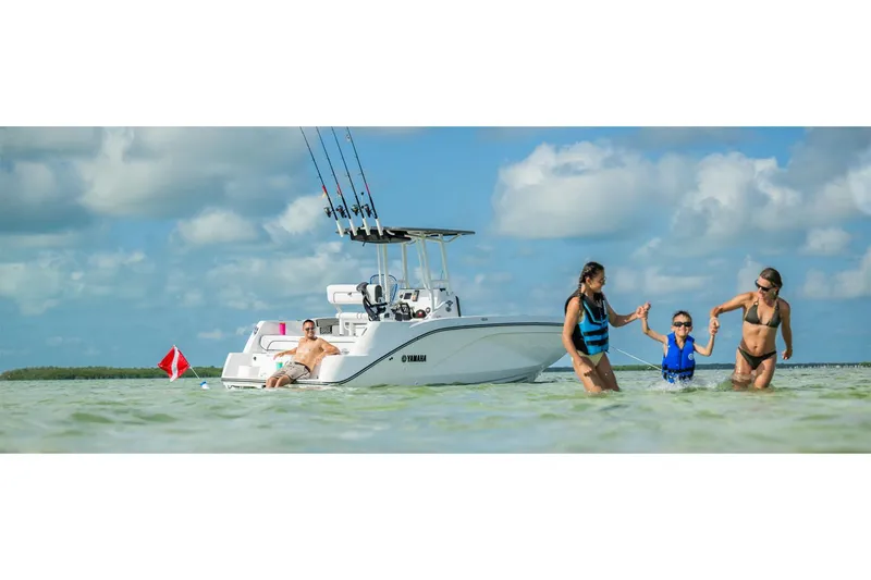 Slide: The Image of Yamaha 220 FSH Sport 2025 - 34