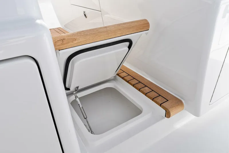 Slide: The Image of Valhalla Boatworks V-46 2025 - 65