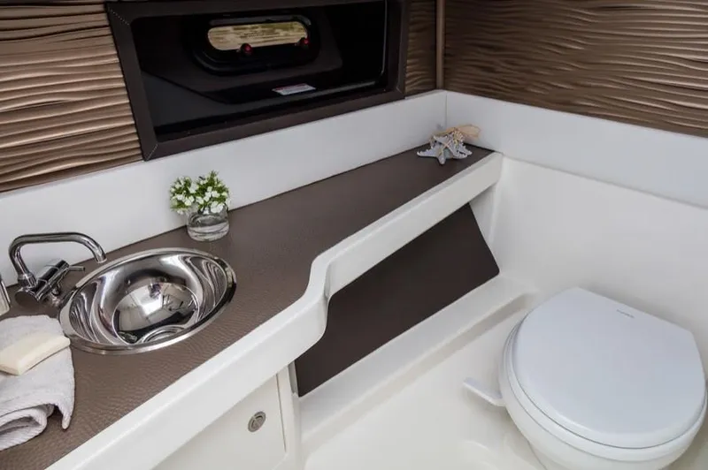 Slide: The Image of 2023-Sea-Ray-SLX-310-MarineMax - 10