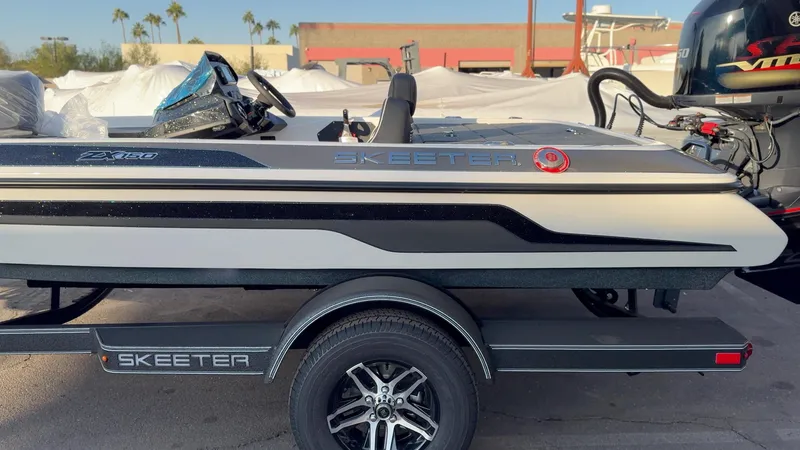 Slide: The Image of 2025 Skeeter ZX150 - 21
